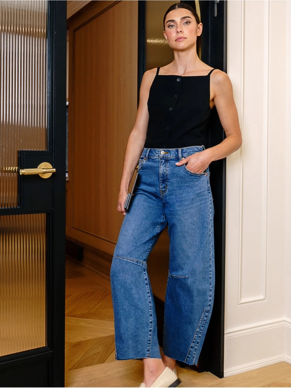 Yoga Denim Nova Horseshoe Raw
Hem Jean